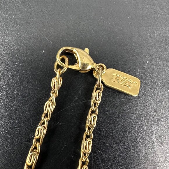 Vintage 1928 Signed Gold Tone Butterfly Locket Pendant Necklace Long Chain Retro - Picture 7 of 11